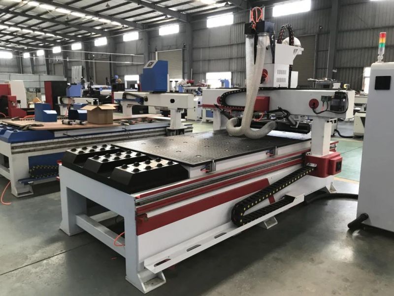 Linear Atc CNC Router with Line 12 Tools Magazine Nk260 Controller