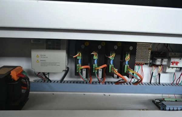 3.0kw/4.5kw/5.5kw Automatic Engraving Cutting Machine 2030 Wood CNC Router with Vacuum Table