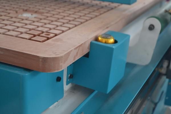 Automatic Tool Change Machine 1325 2030 Atc CNC Router for Wood Furniture