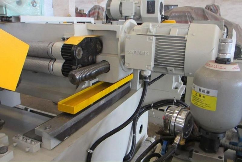 Automatic CNC Wood Veneer Peeling Lathe Cast Iron Body Peeling Machine