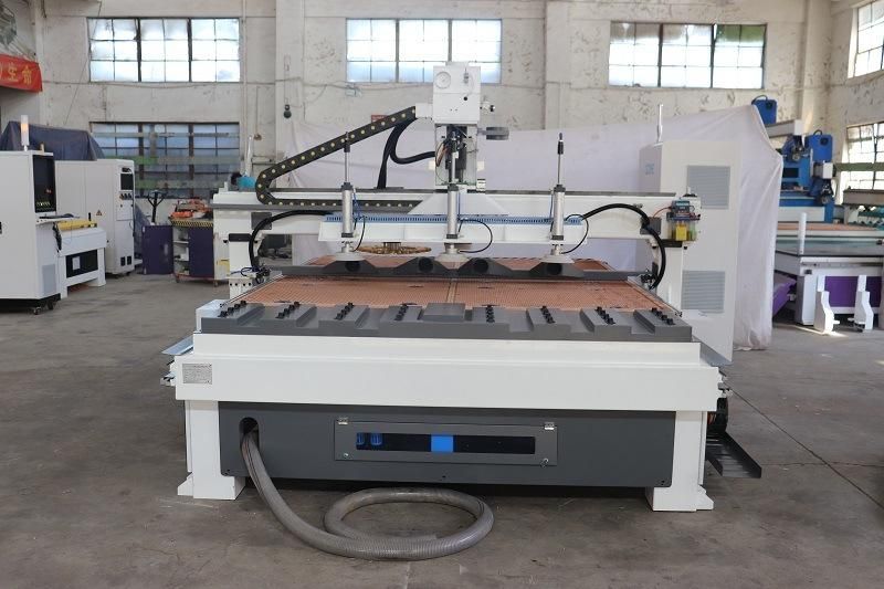 1325 1530 2030 Atc CNC Router with 12 Tools Automatic Change Tools Highly Automatic Nesting Solution with Automatic Loading and Unloading System