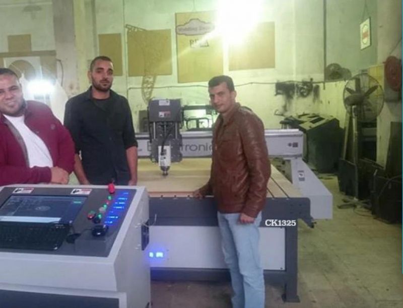 1300X2500mm 7.5kw Cutting Engraving Wooden Furniture Making Machine