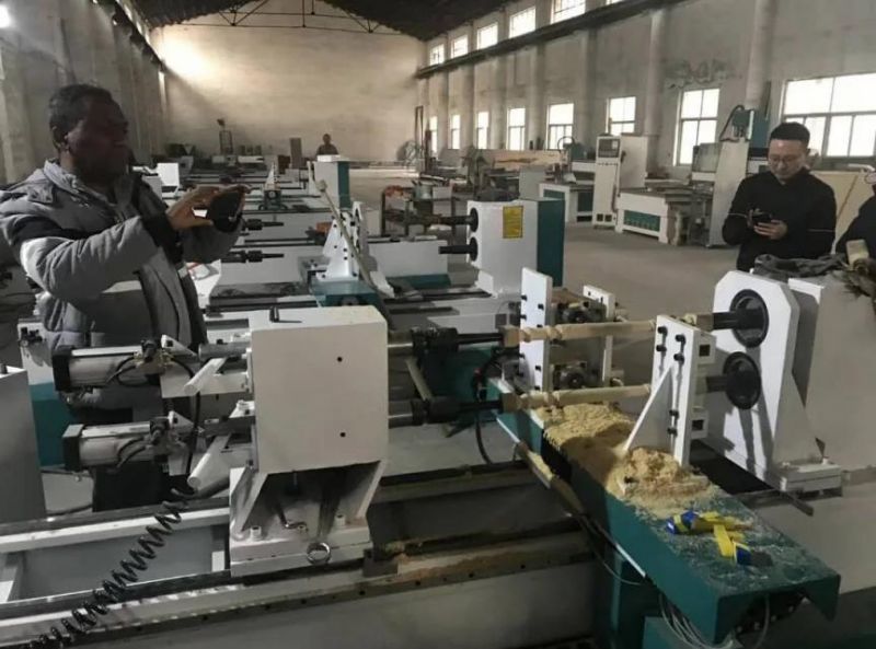 Chair Leg CNC Wood Lathe Turning Machine with 3 Knives Ce for Wholesale