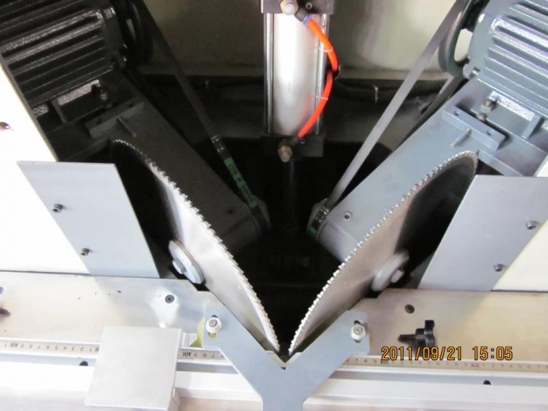 Angle Cutting Machine Hydraulic Adjustable Corner Notching Machine