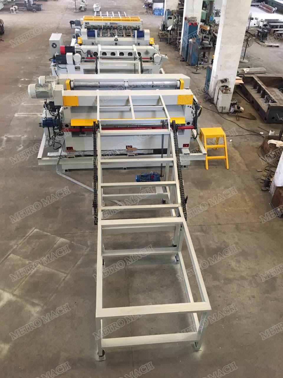 CNC Servo Spindleless Peeling Machine