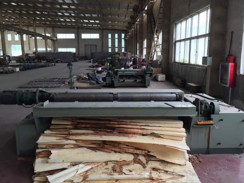 Wood Log Debarking and Rounding Machine Log Skin Peeling Machine.