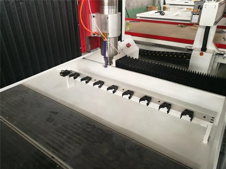 Straight Line Tool Chaning Magazine Atc CNC Router Machine