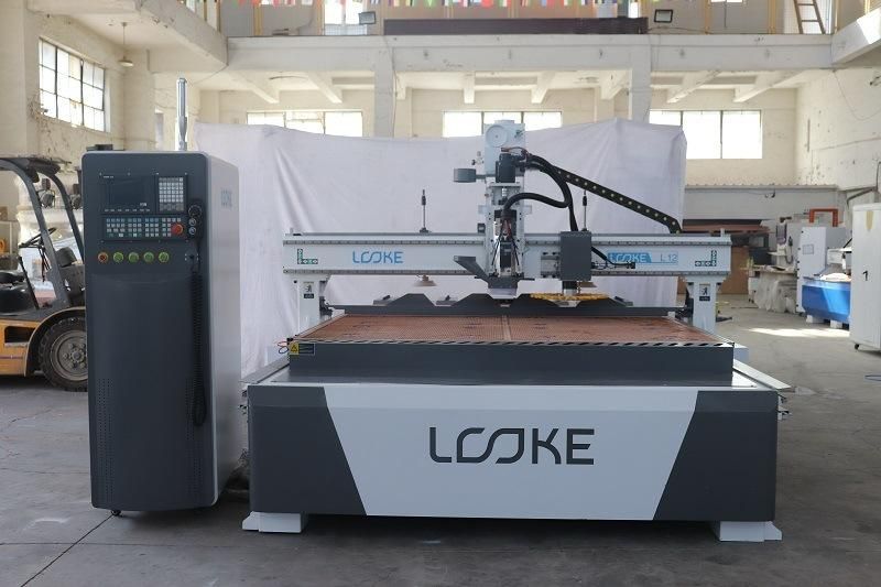 1325 1530 2030 Atc CNC Router with 12 Tools Automatic Change Tools Highly Automatic Nesting Solution with Automatic Loading and Unloading System