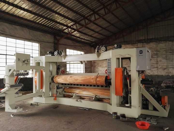 China Good Supplier High-Ranking Spindle Timber Peeling Machine / Log Peeling Machine Vertical Veneer Slicers/
