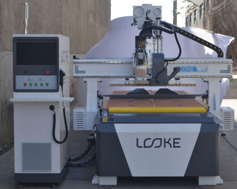 Woodworking CNC Router for Wooden Door Furnitures Cabinets Wood Caving and Engraving Machine