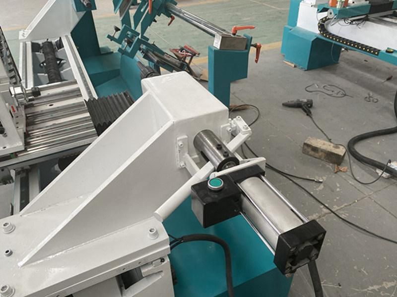 Automatic Feeding CNC Wood Lathe Machine for Wooden Legs