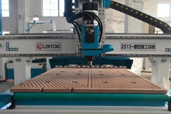 Woodworking Machine 1325 Automatic Tool Change Wood CNC Router with Ce Certification