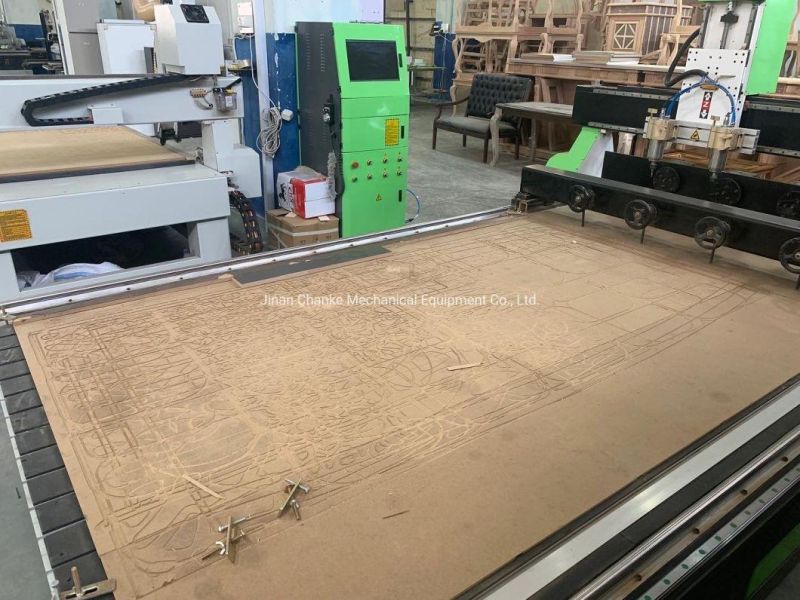 1300X2500mm Furniture Wood MDF Cylinder 2 Heads 4 Spindle 4 Rotaties Engraving Cutting CNC Router