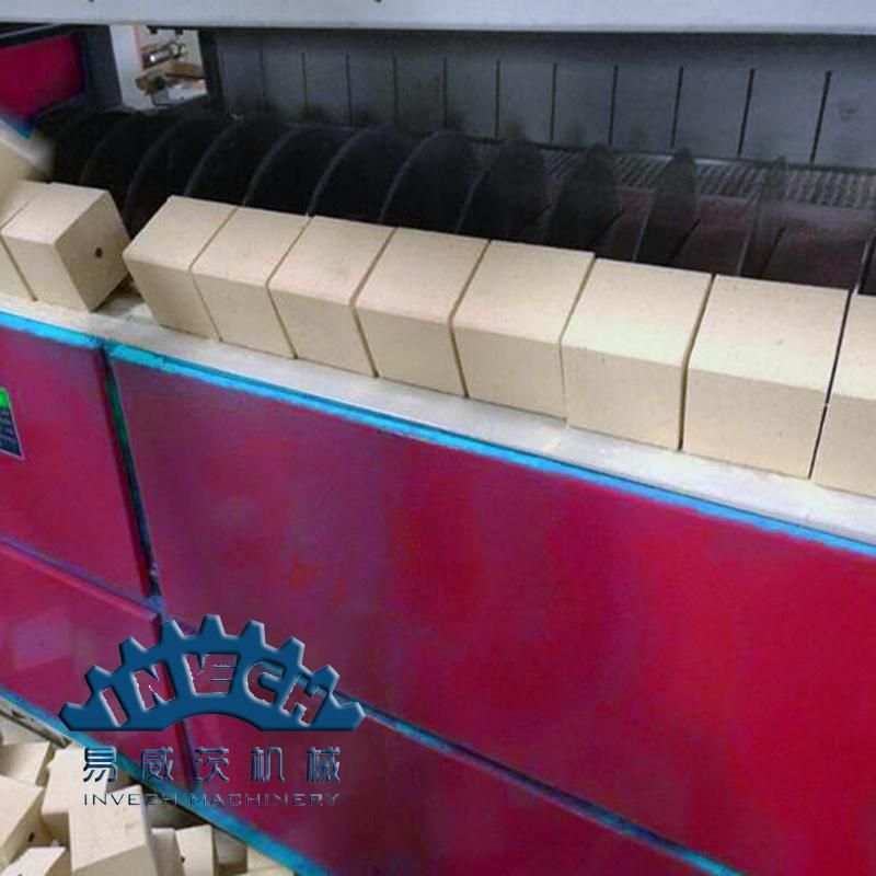 High Efficiency Sawdust Blocks Sawing Equipment